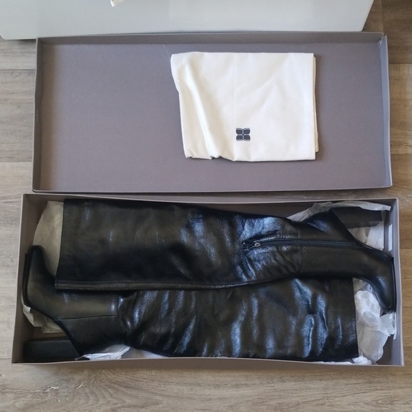 BCBGMaxAzria Liviana over the knee boots - Picture 3 of 8